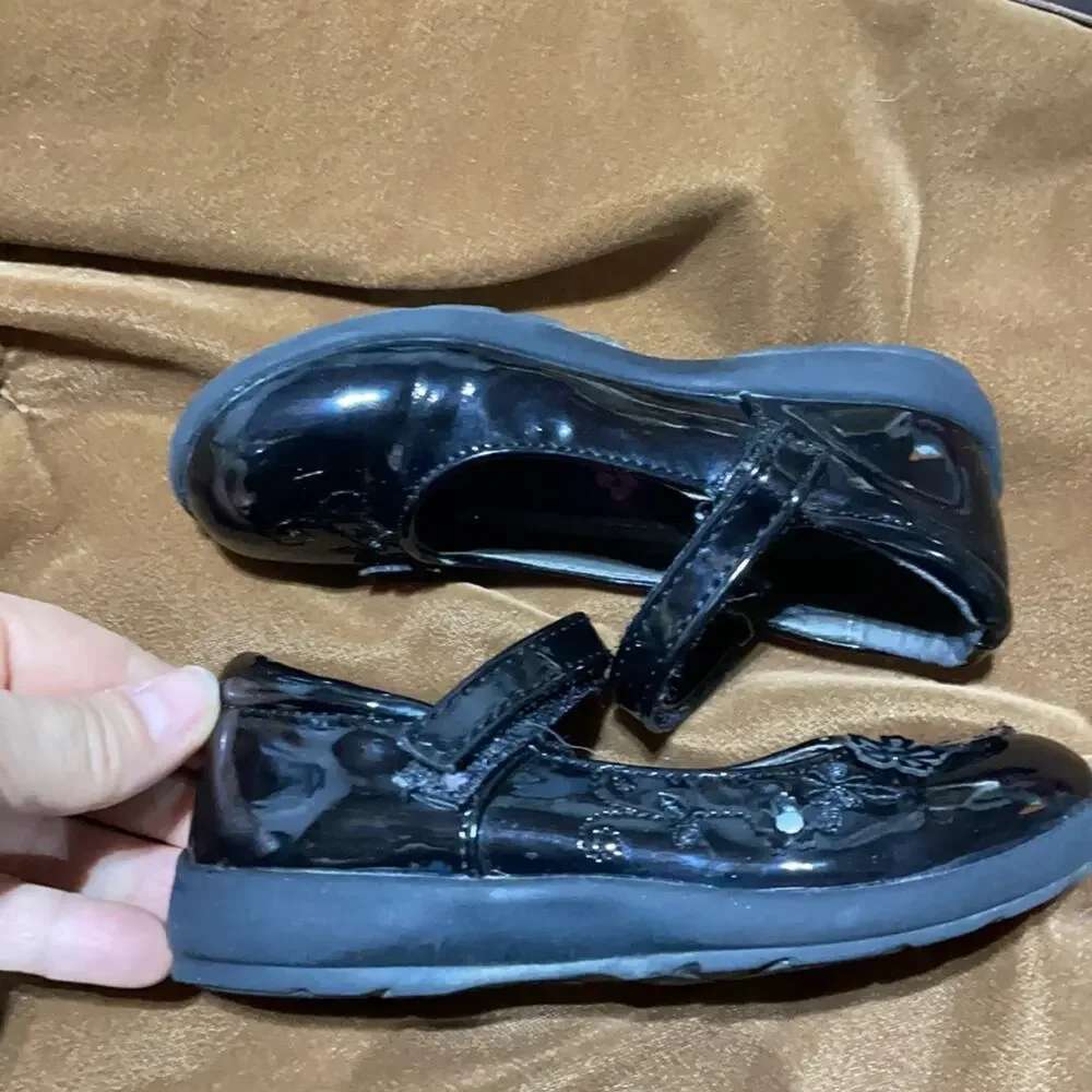 French toast 10 black patent like maryjane guc